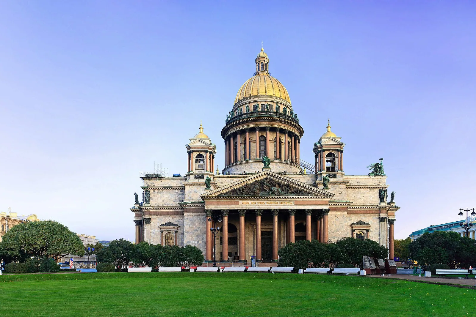 Исаакиевский собор в Санкт-Петербурге